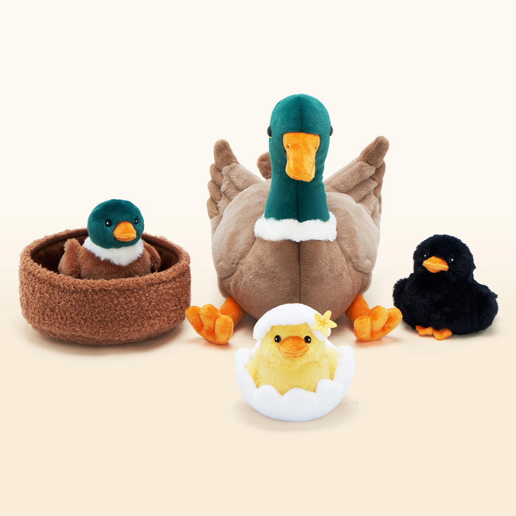 Mallard Dabbling Duck Plush Stuffed With 4 Ducklings in Nest