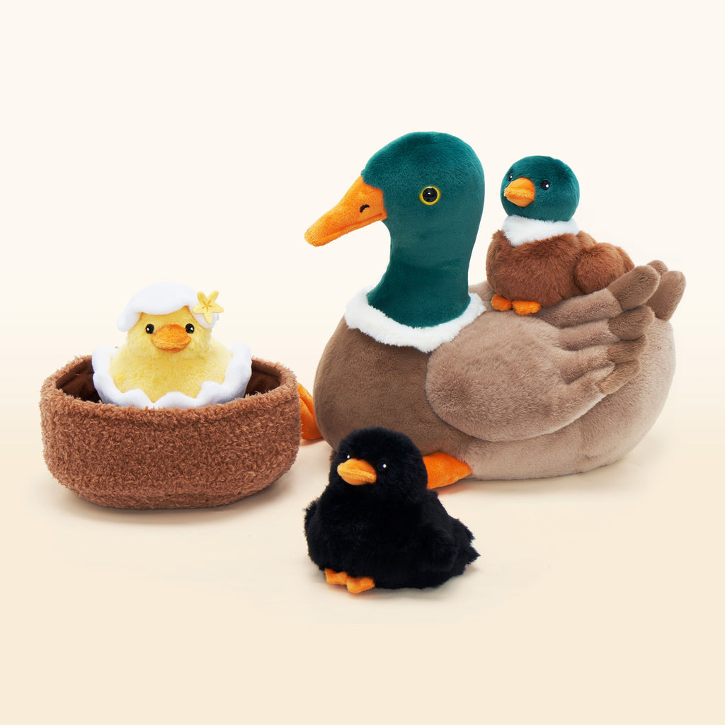 Mallard Dabbling Duck Plush Stuffed With 4 Ducklings in Nest